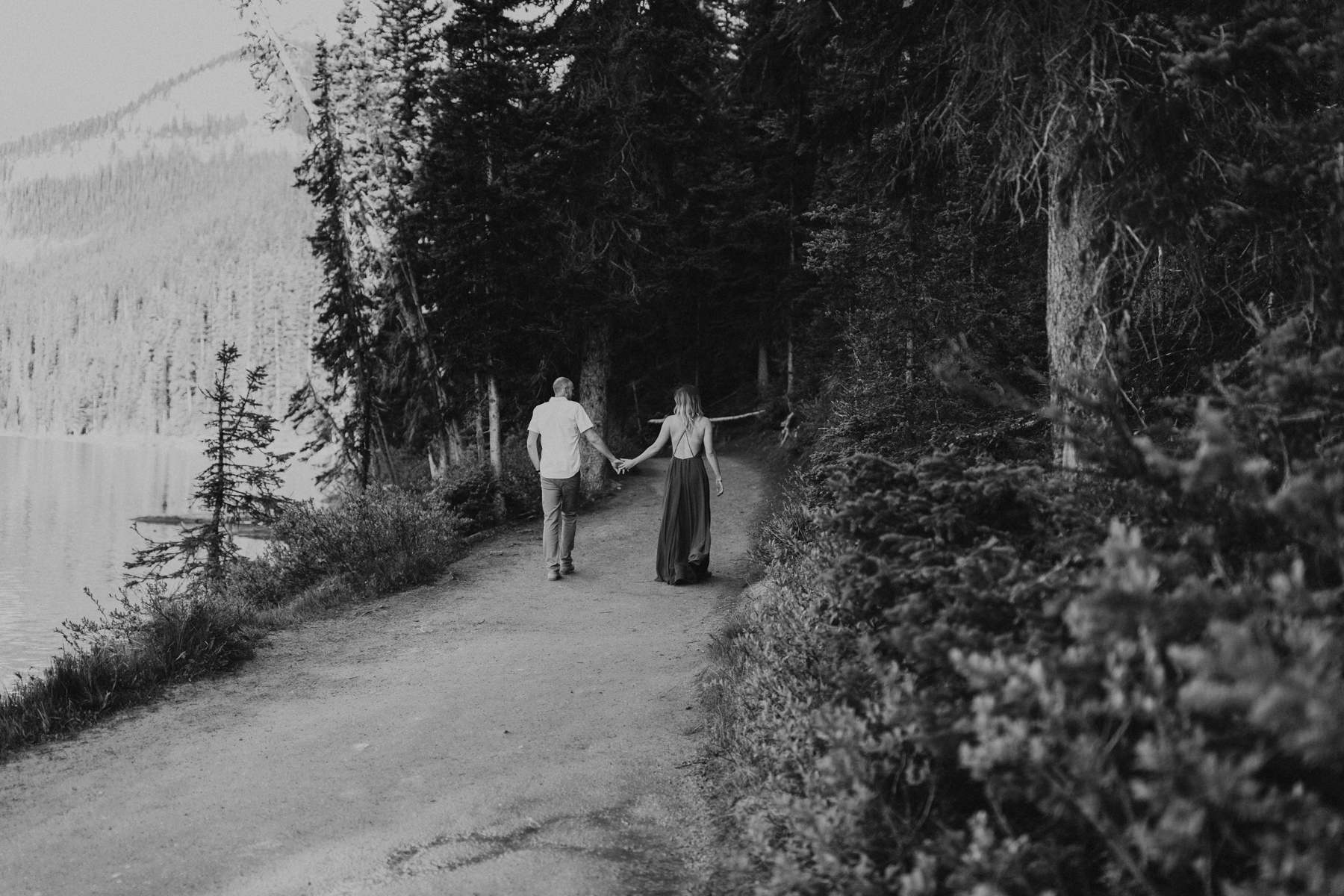 Adventure Elopement Photographers at Moraine Lake - Image 19