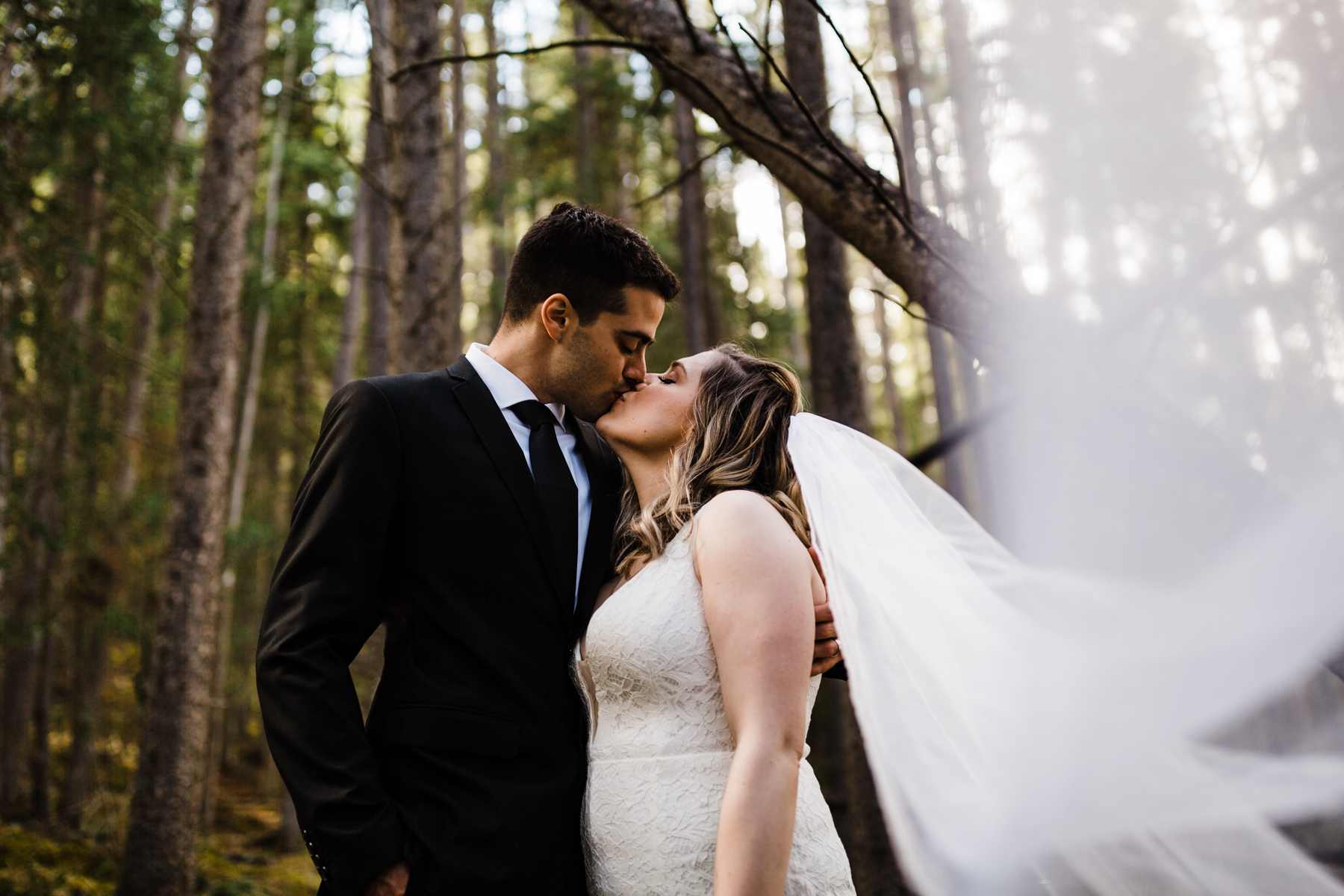Banff Adventure Wedding Photographers for Lake Minnewanka Elopement - Image 16