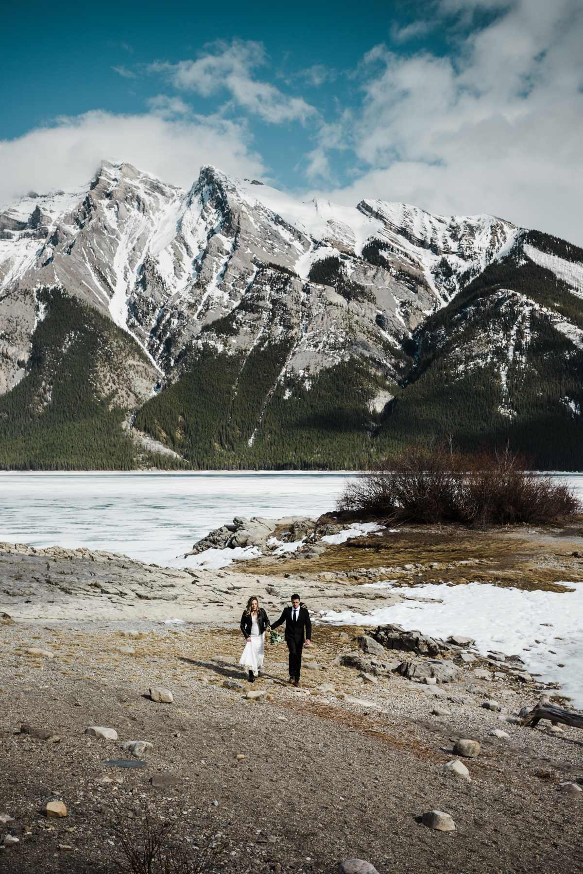 Banff Adventure Wedding Photographers for Lake Minnewanka Elopement - Image 32