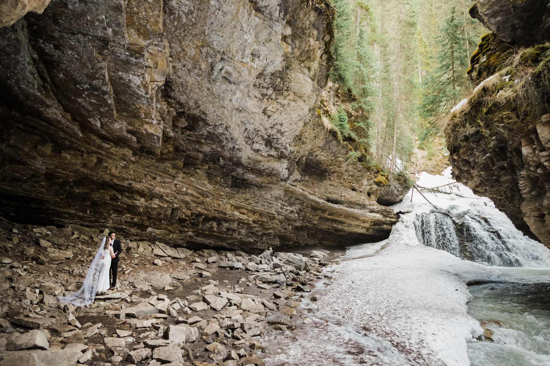 Banff Adventure Wedding Photographers for Lake Minnewanka Elopement - Image 45