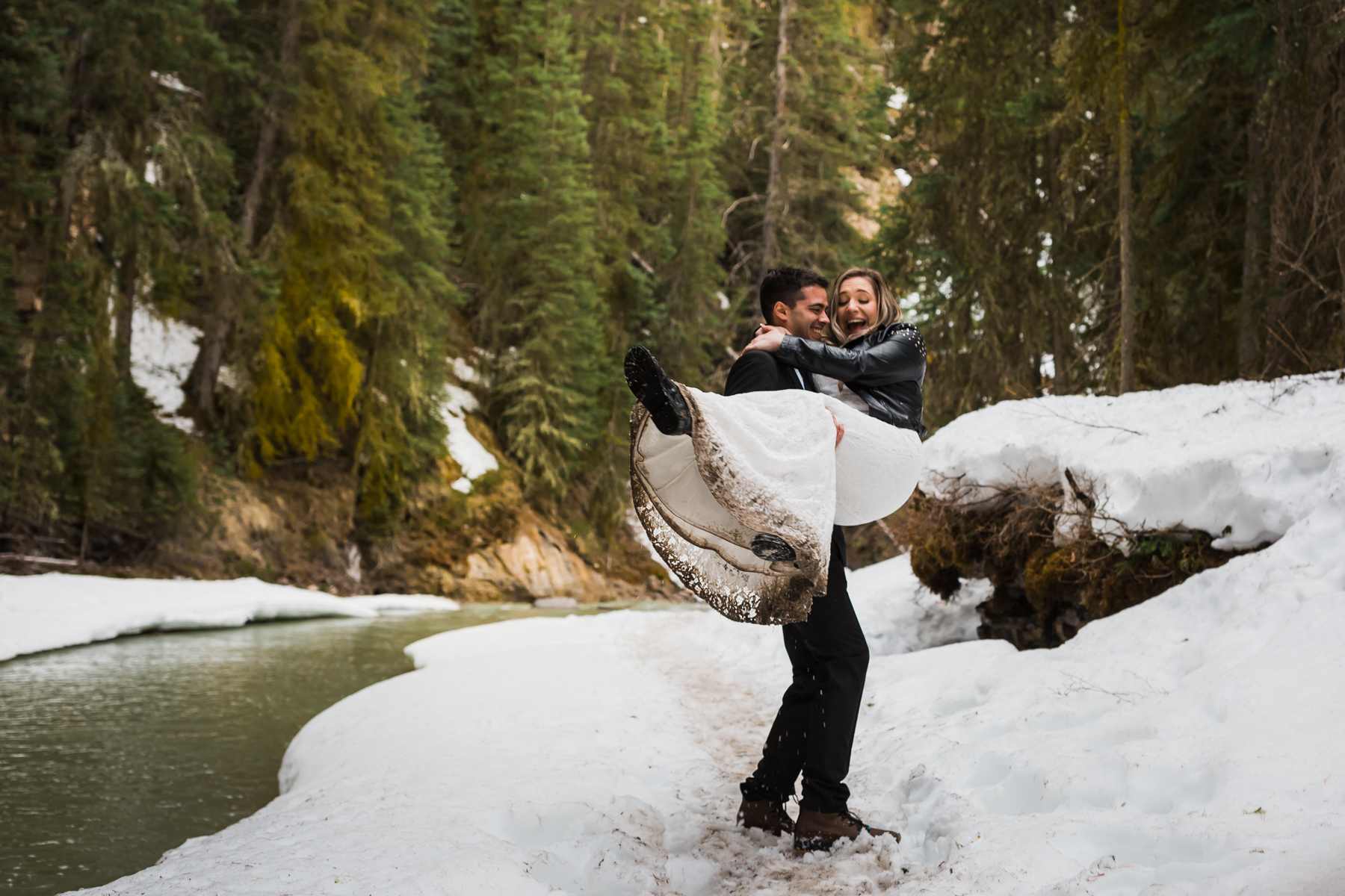 Banff Adventure Wedding Photographers for Lake Minnewanka Elopement - Image 47