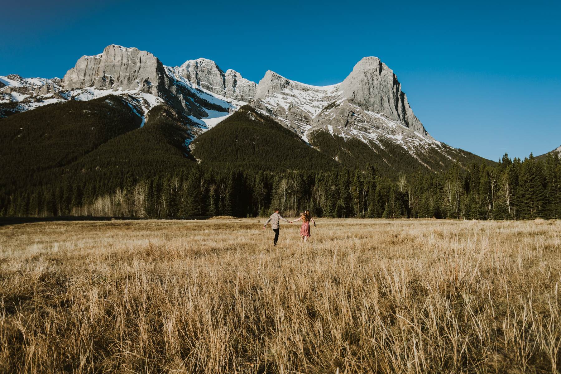 Canmore Engagement Photographers Adventure Session near Ha Ling Mountain - Photo 18