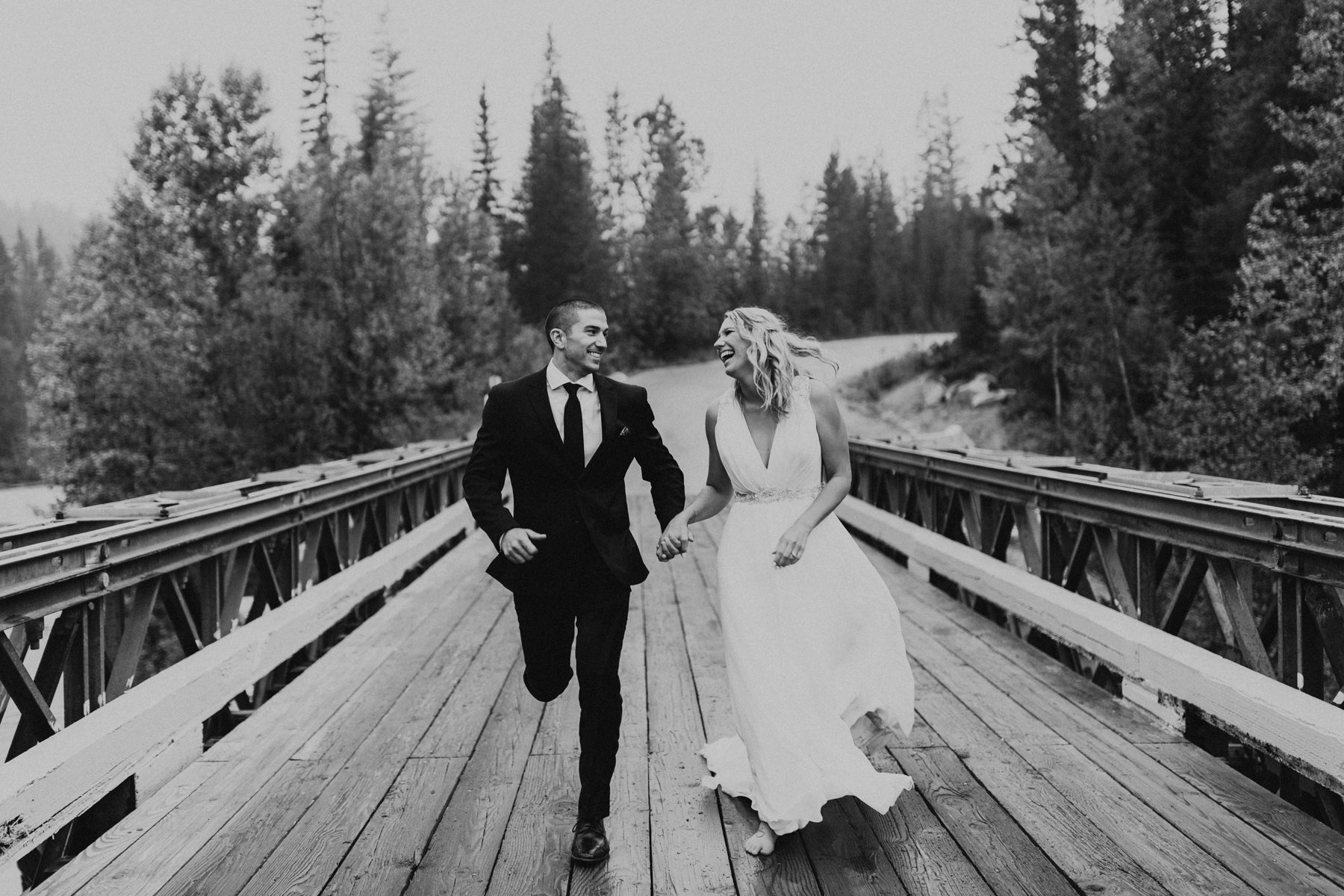 Best BC Wedding Photographers in Canada - Image 11