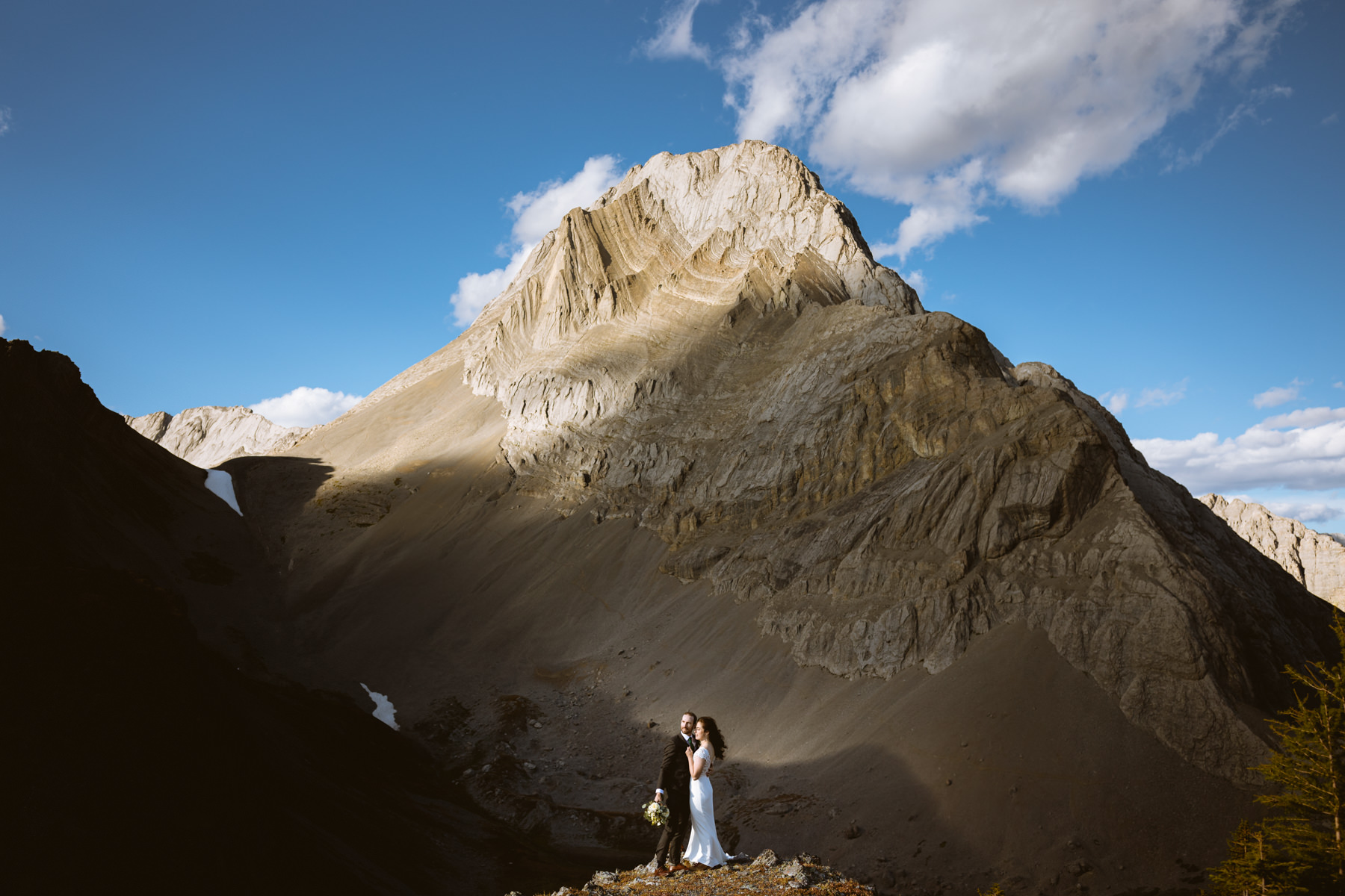 Canmore hiking elopement photographers - Image 32