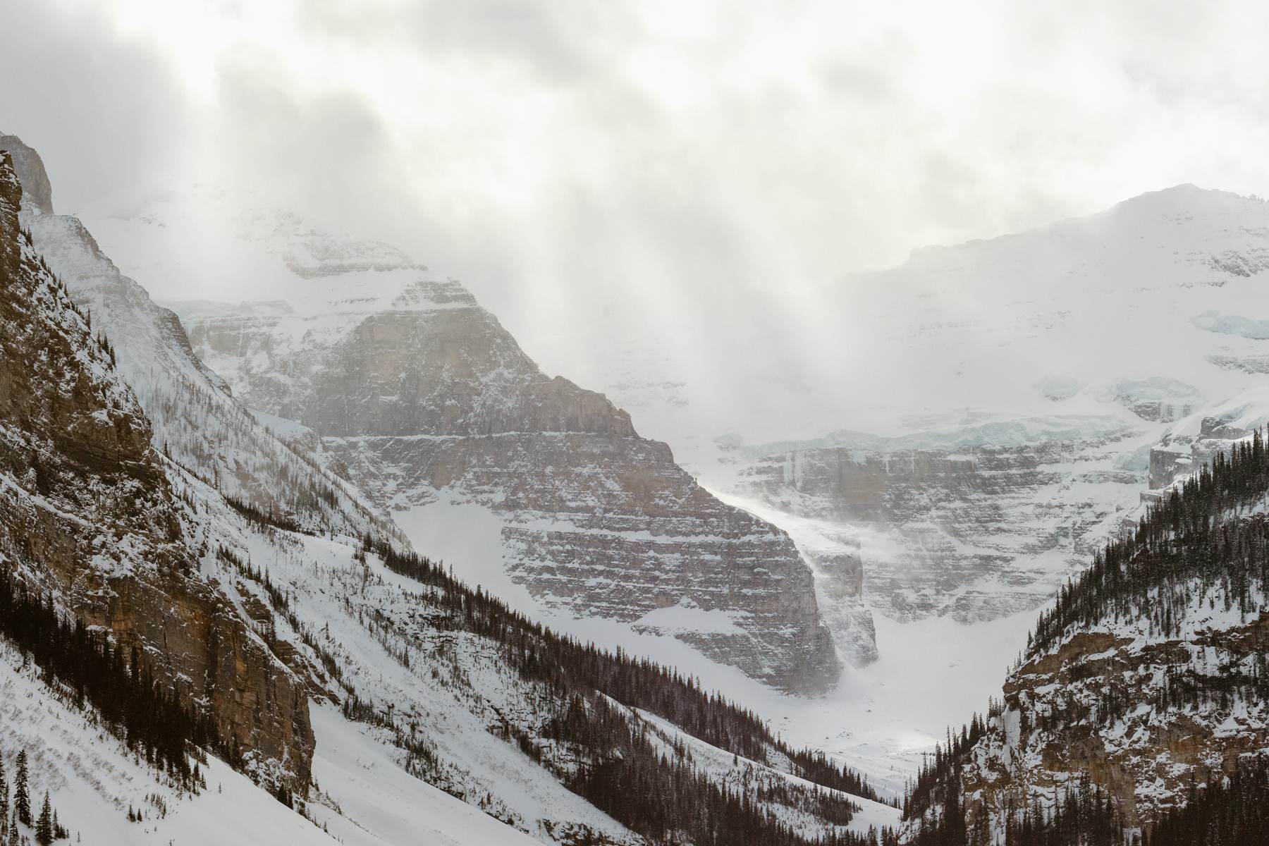 Lake Louise Winter Wedding - Photo 1