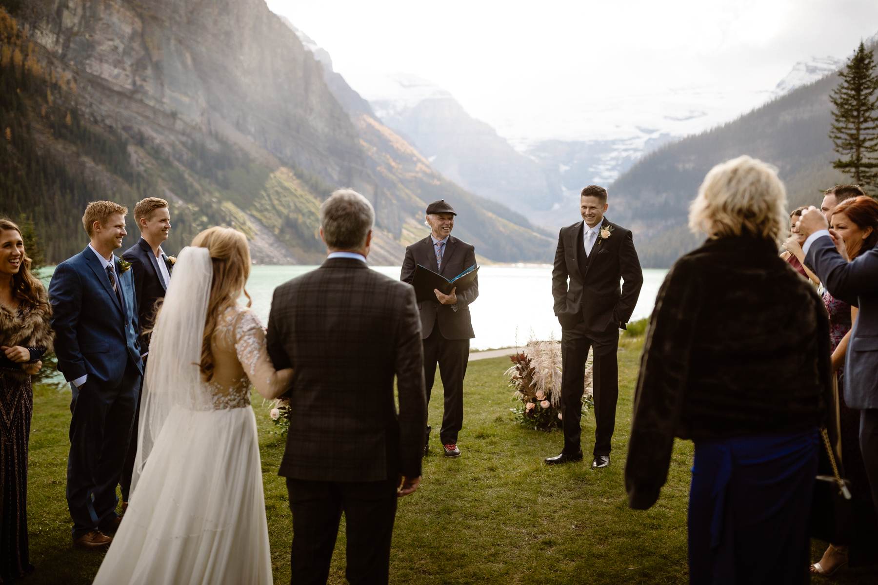 Moraine Lake wedding photos - Image 10