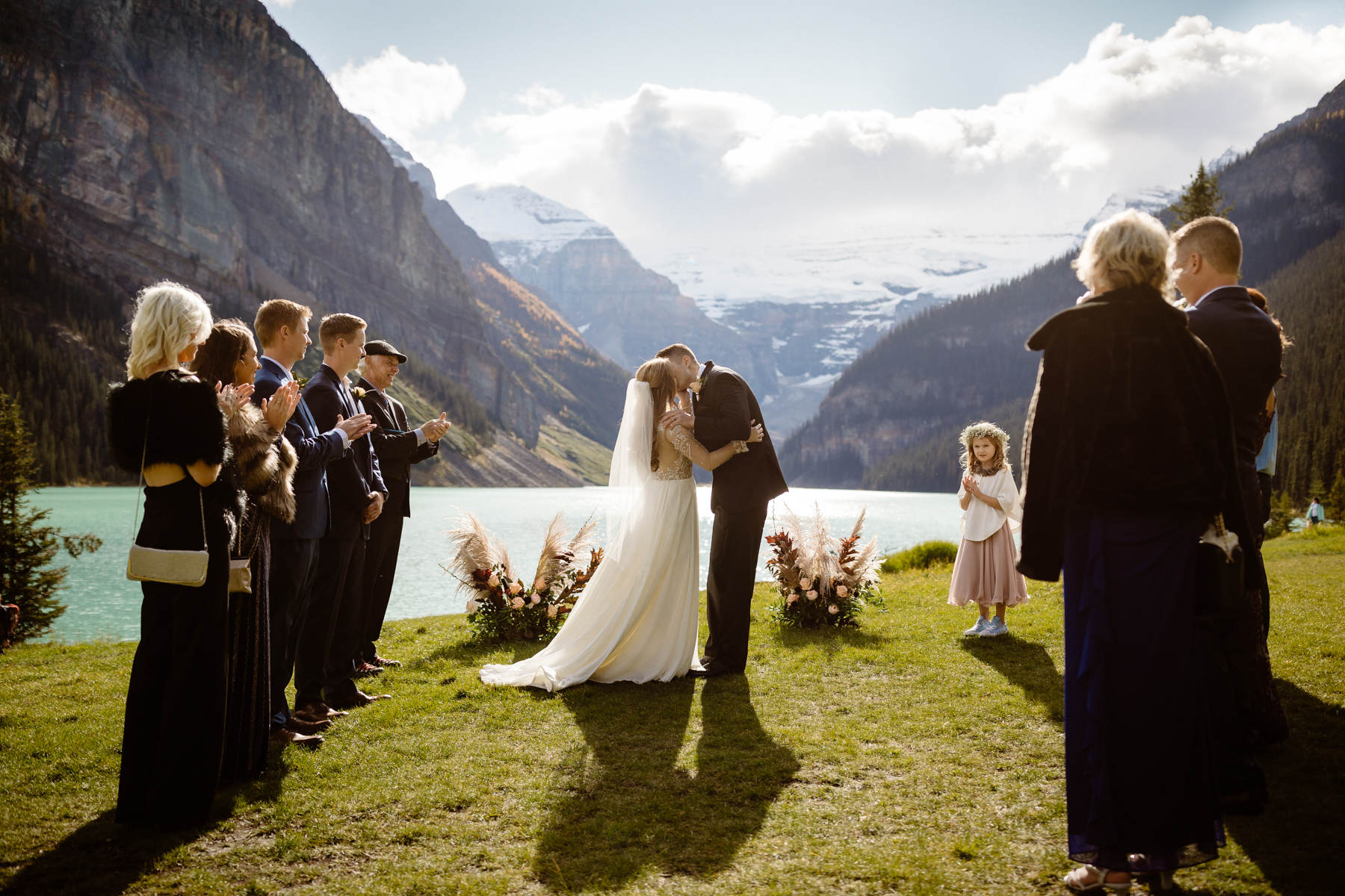 Moraine Lake wedding photos - Image 19
