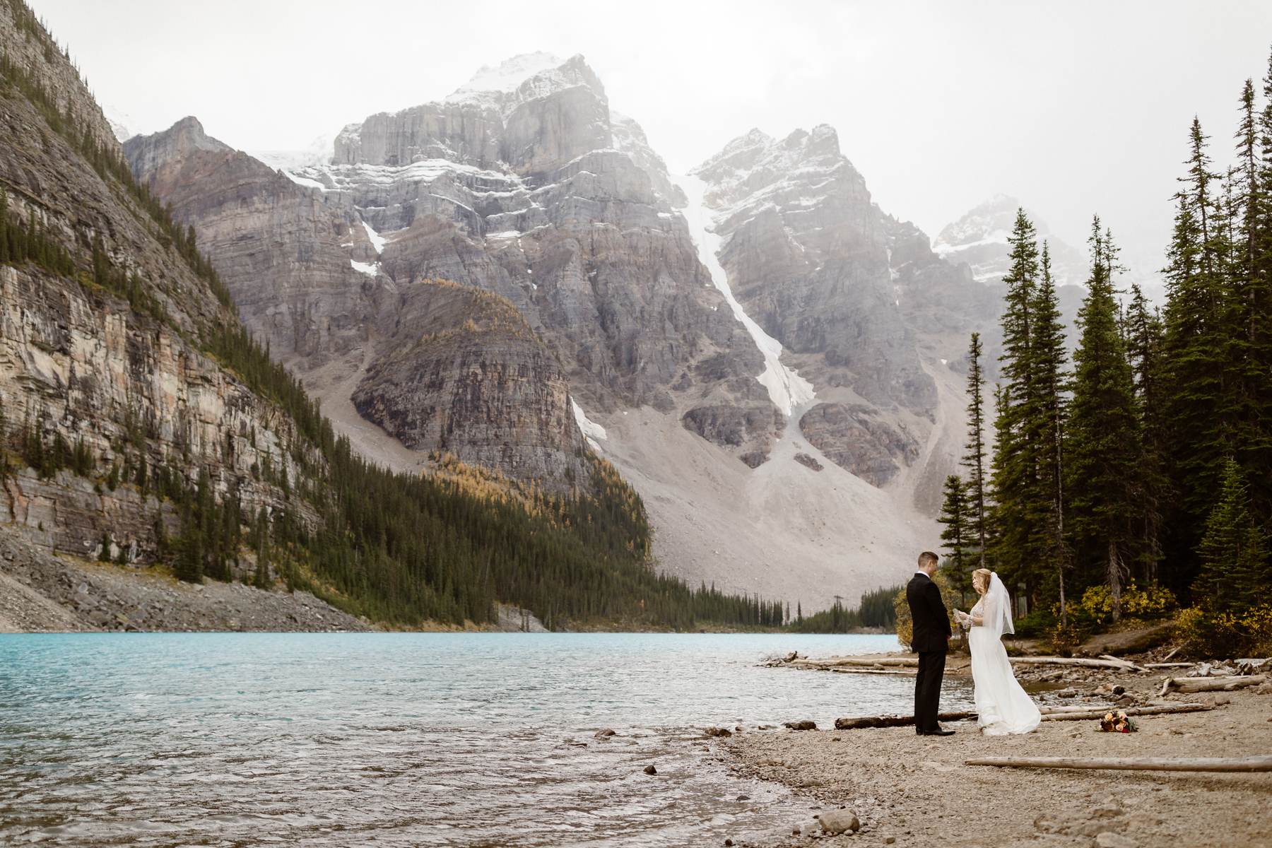 Moraine Lake wedding photos - Image 33