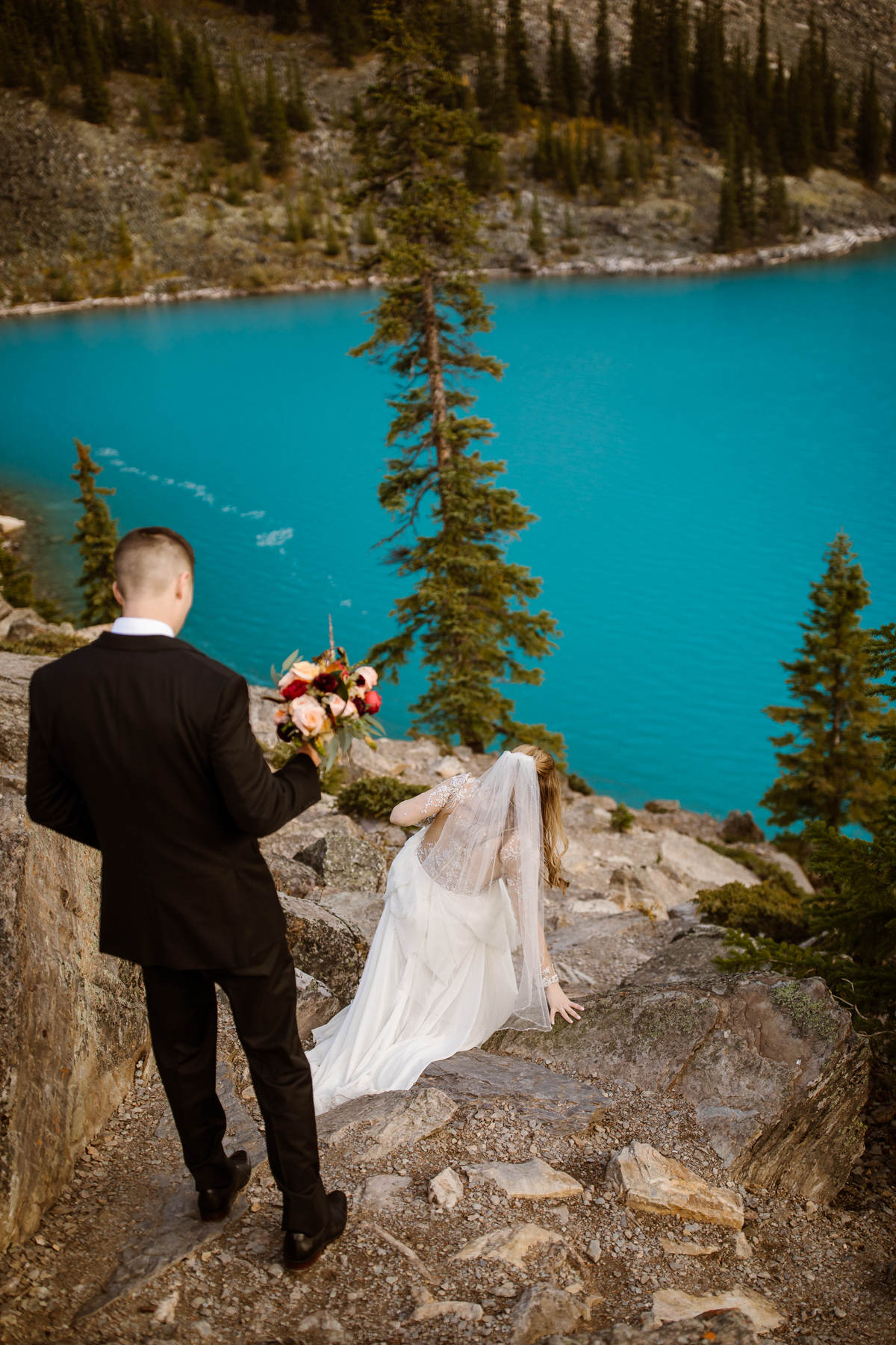 Moraine Lake wedding photos - Image 50