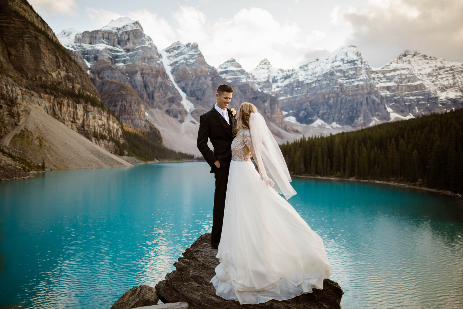 Moraine Lake wedding photos - Image 53