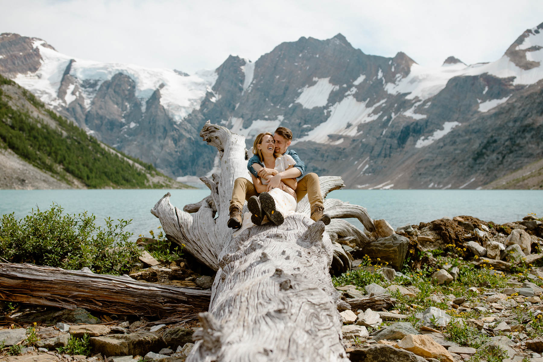 Adventure Elopement Photographers at a Hiking Wedding near Invermere - Photo 44