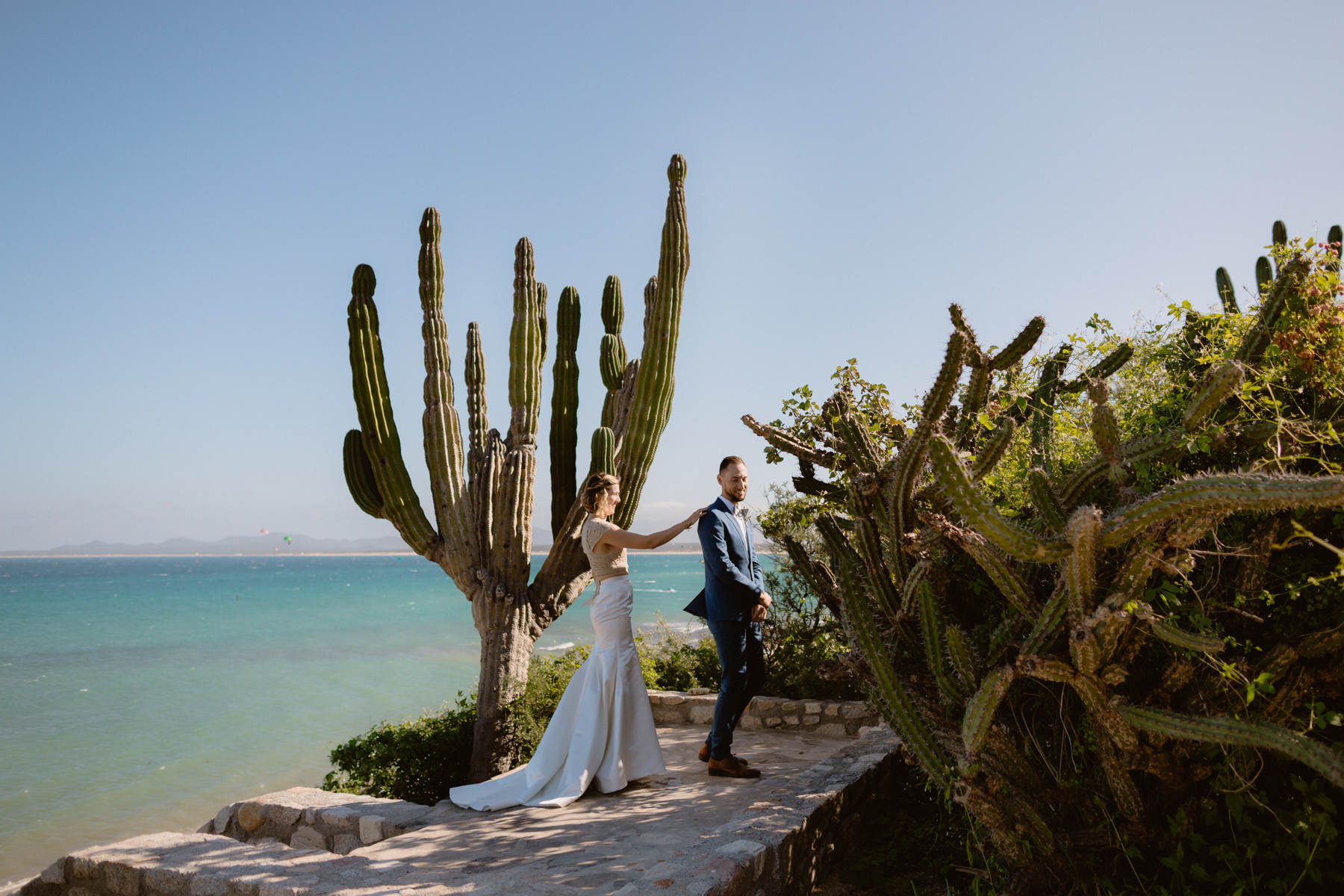 Cabo wedding photographers for a La Ventana Destination Elopement - Image 21
