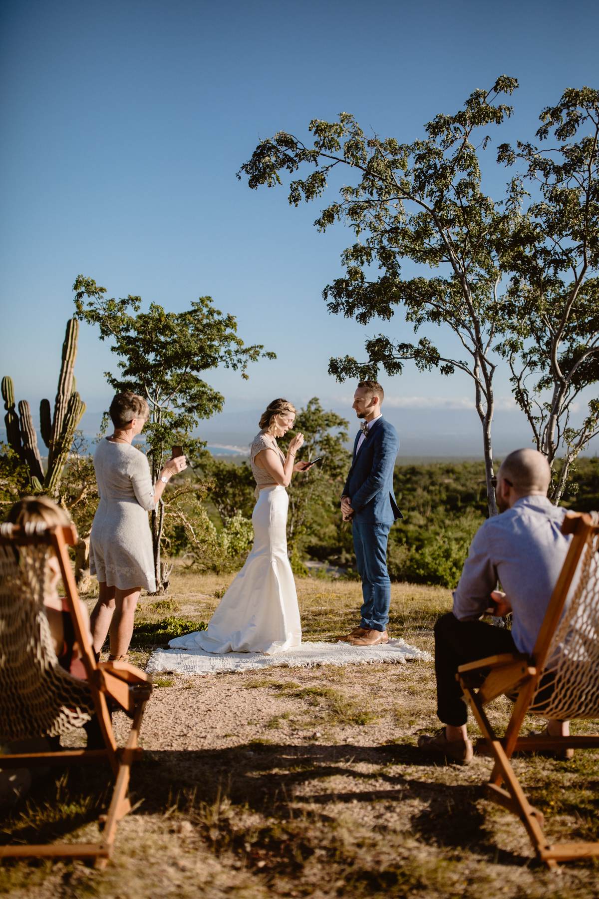 Cabo wedding photographers for a La Ventana Destination Elopement - Image 35