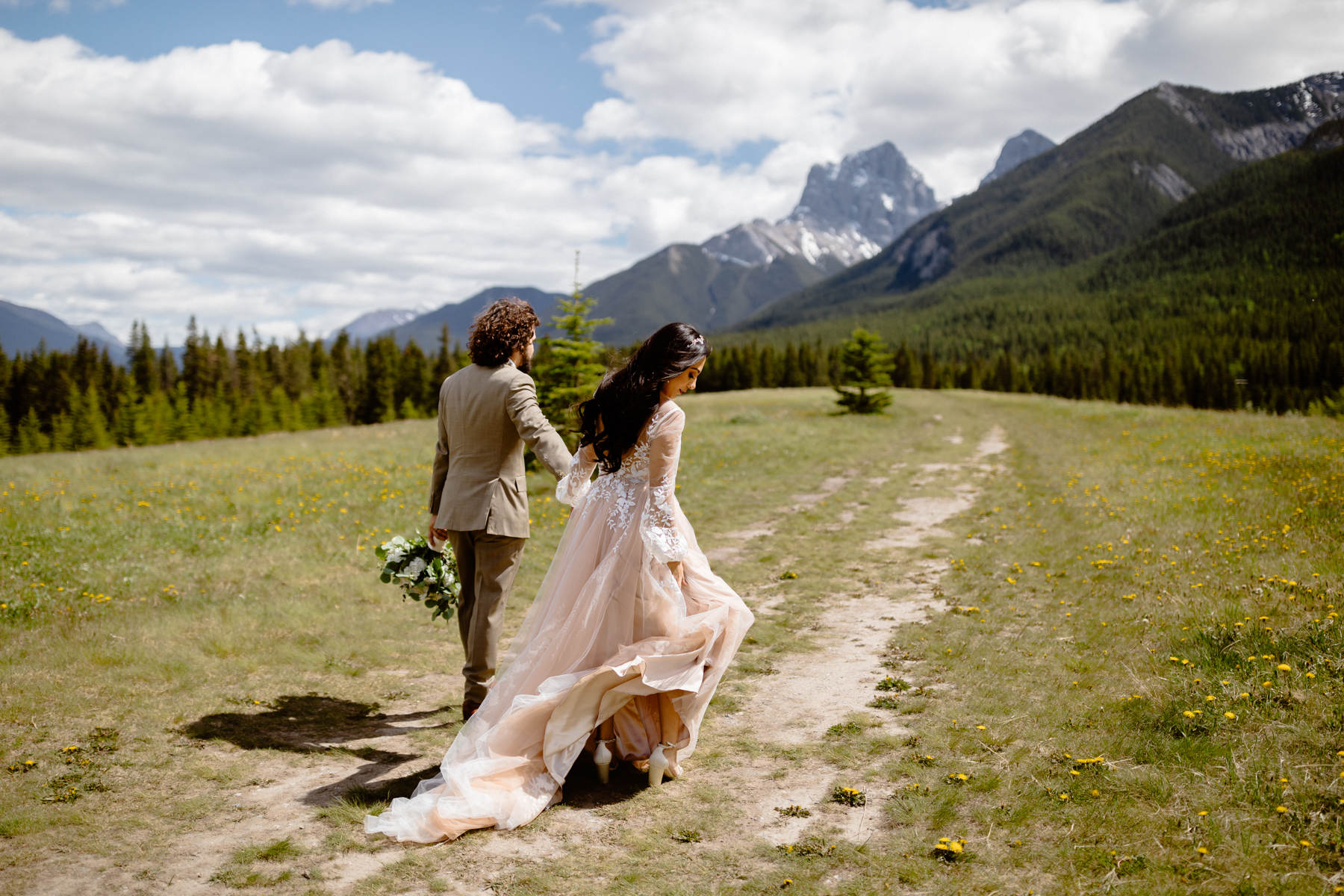 Canmore Elopement Photographers - Image 22