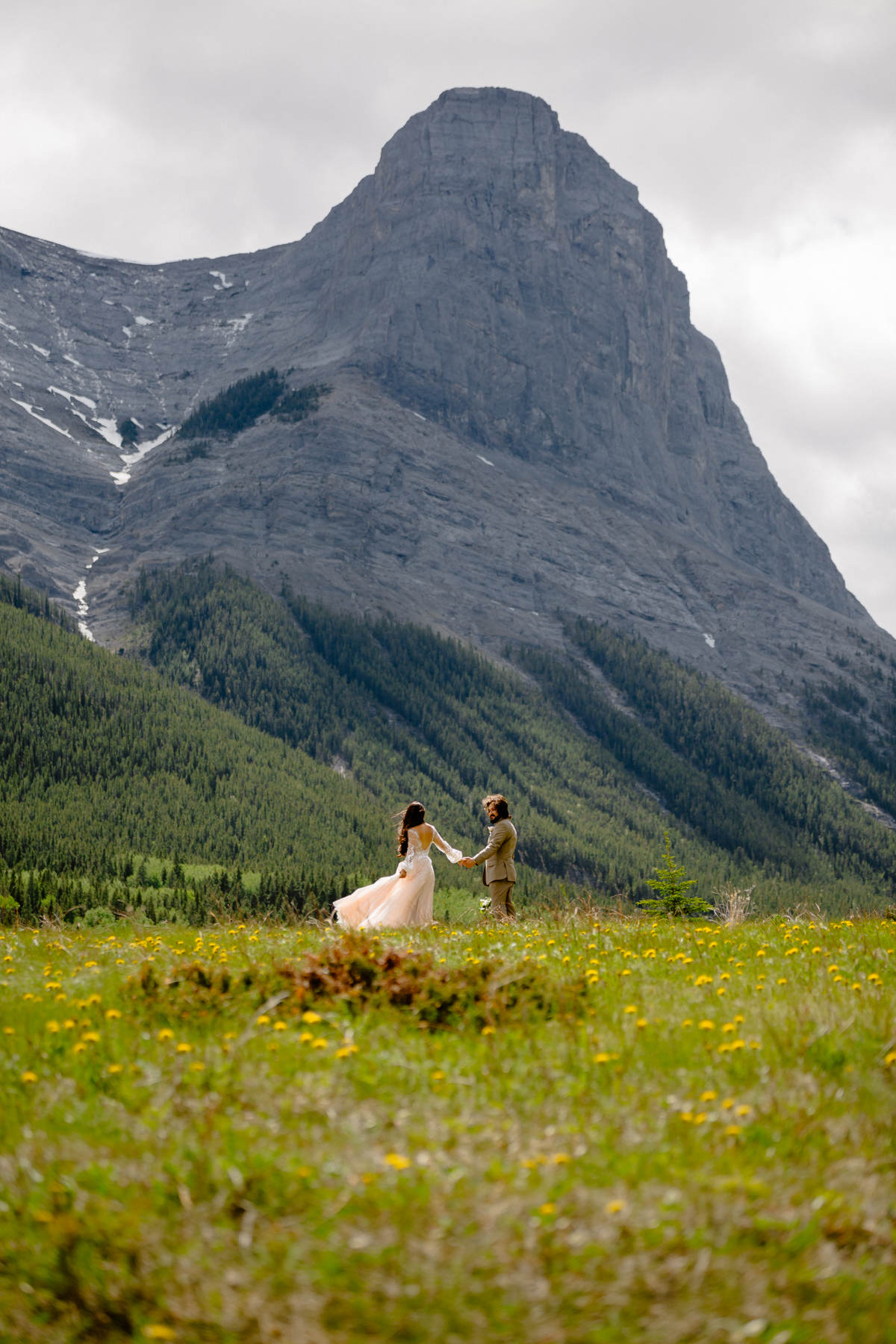 Canmore Elopement Photographers - Image 23