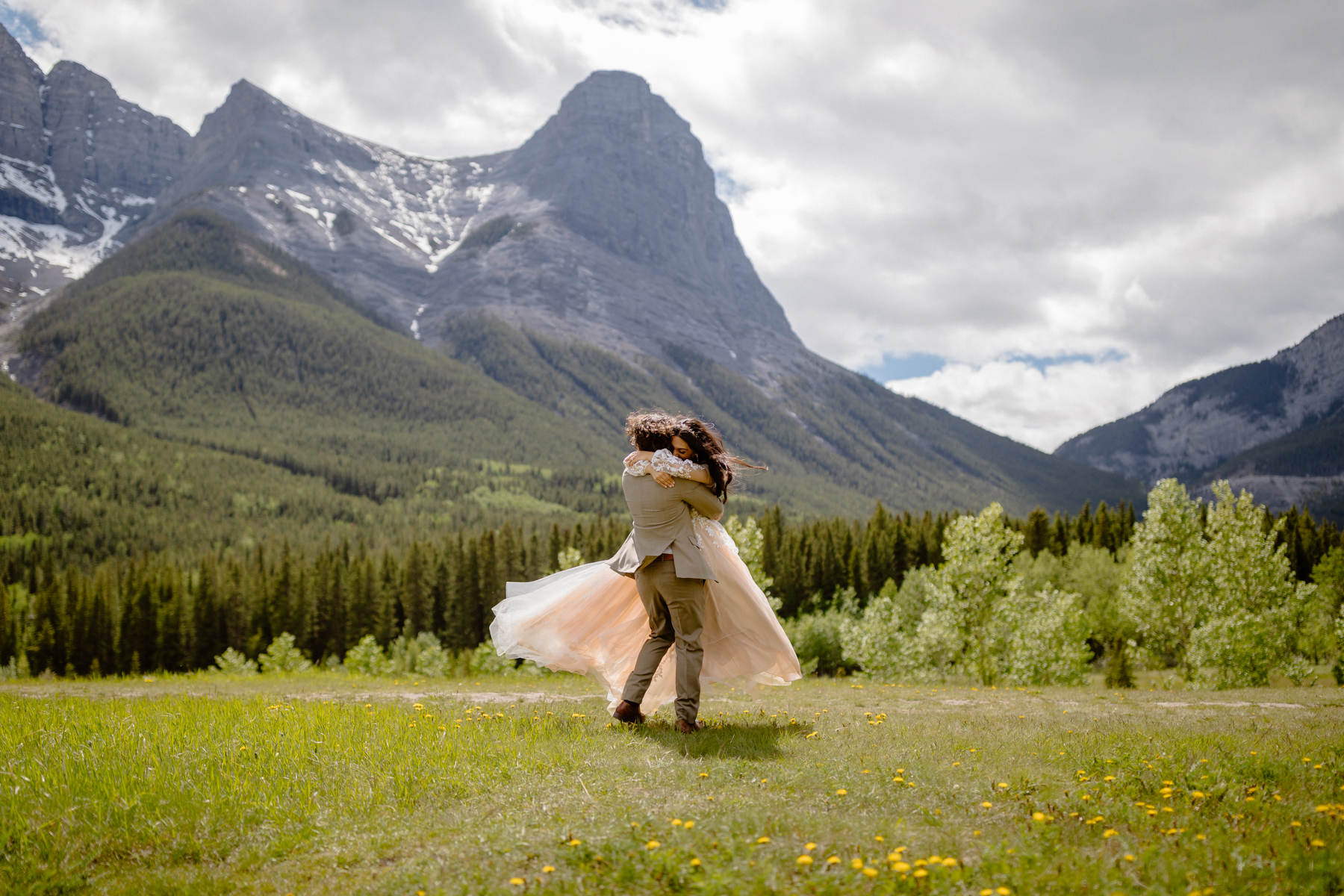 Canmore Elopement Photographers - Image 25