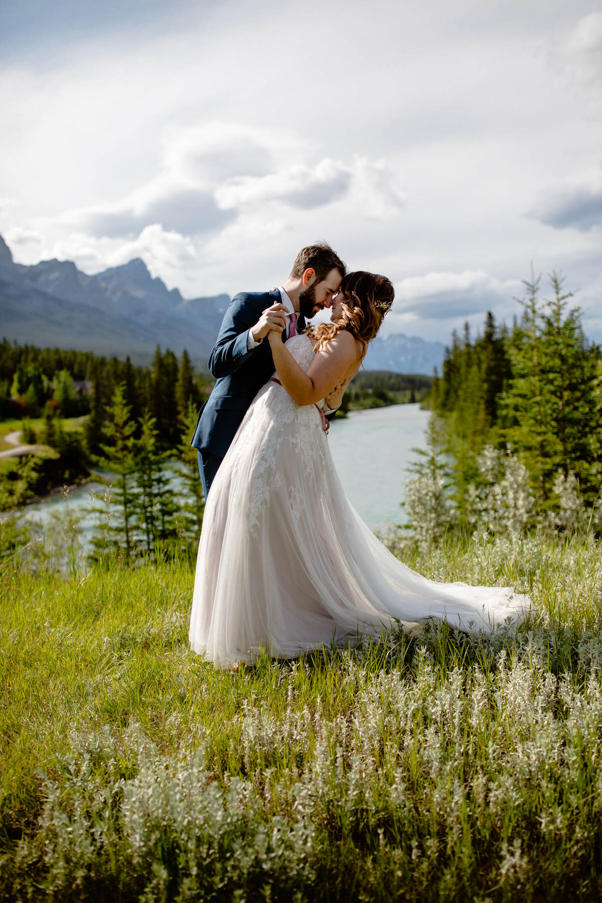 Canmore photographers at a Murrieta’s Wedding - Photo 40