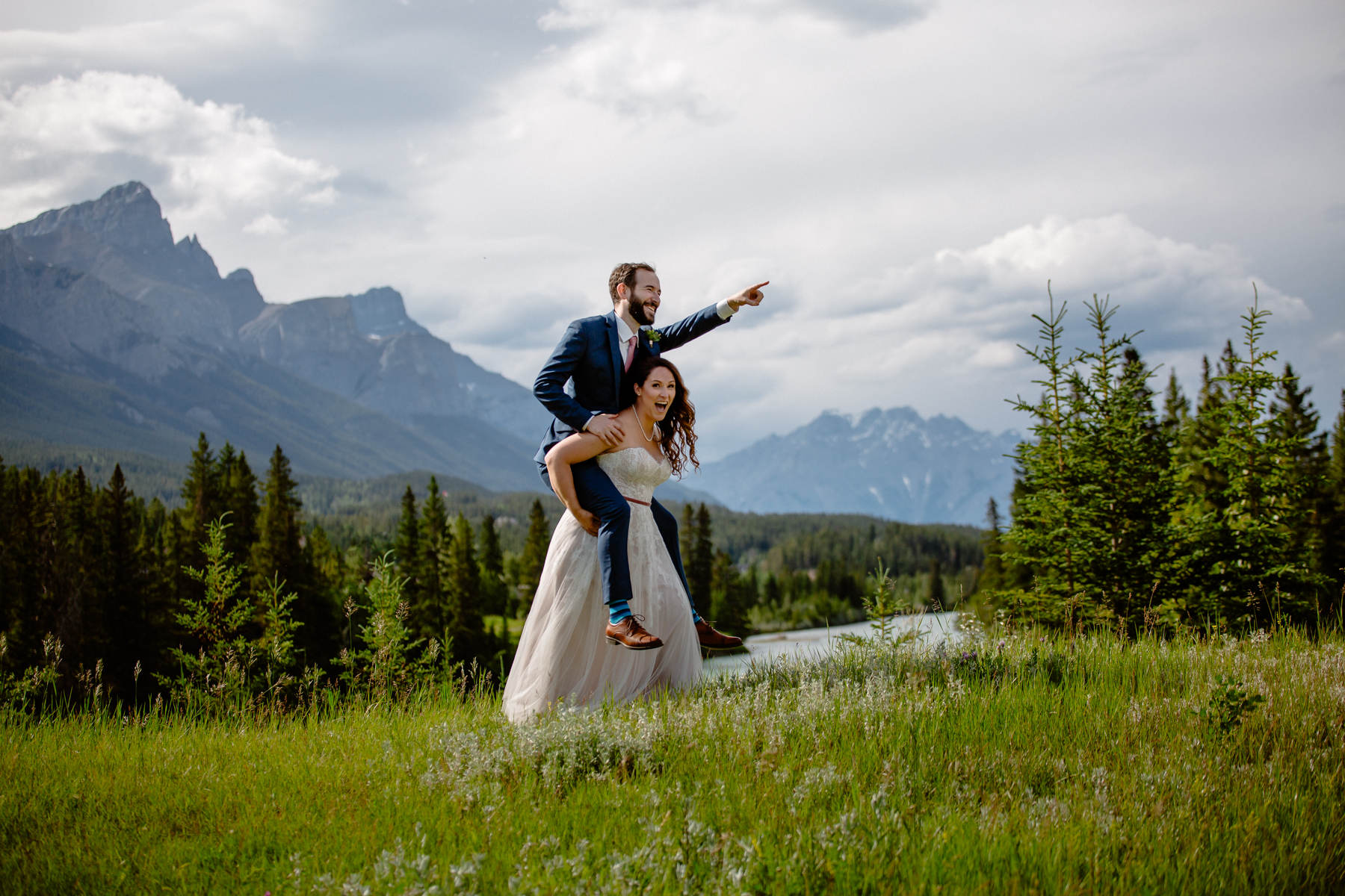 Canmore photographers at a Murrieta’s Wedding - Photo 41