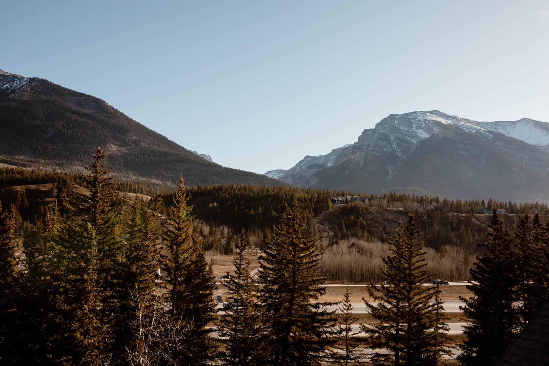 Cornerstone Theatre Wedding Photographers in Canmore - Photo 1