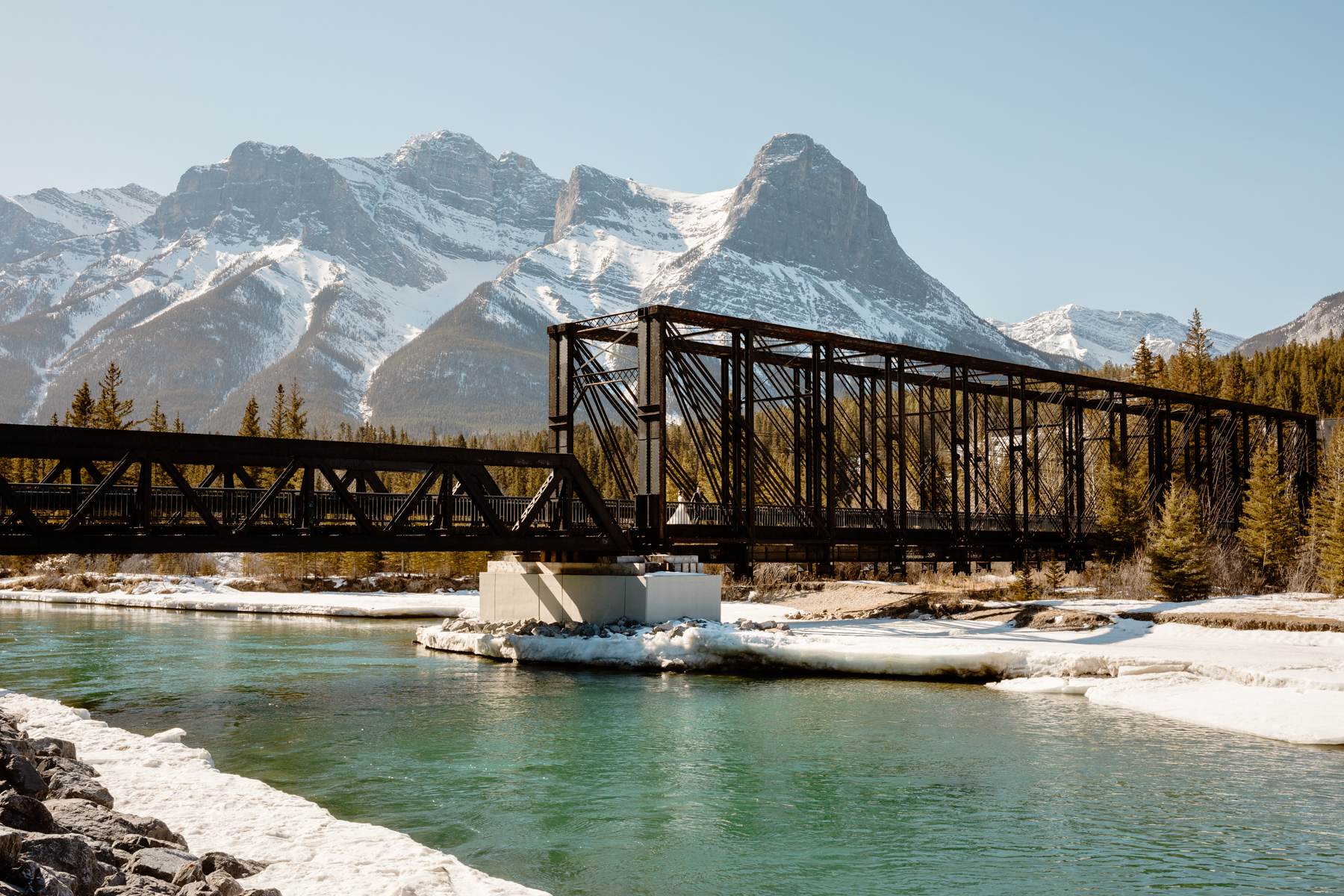 Cornerstone Theatre Wedding Photographers in Canmore - Photo 15