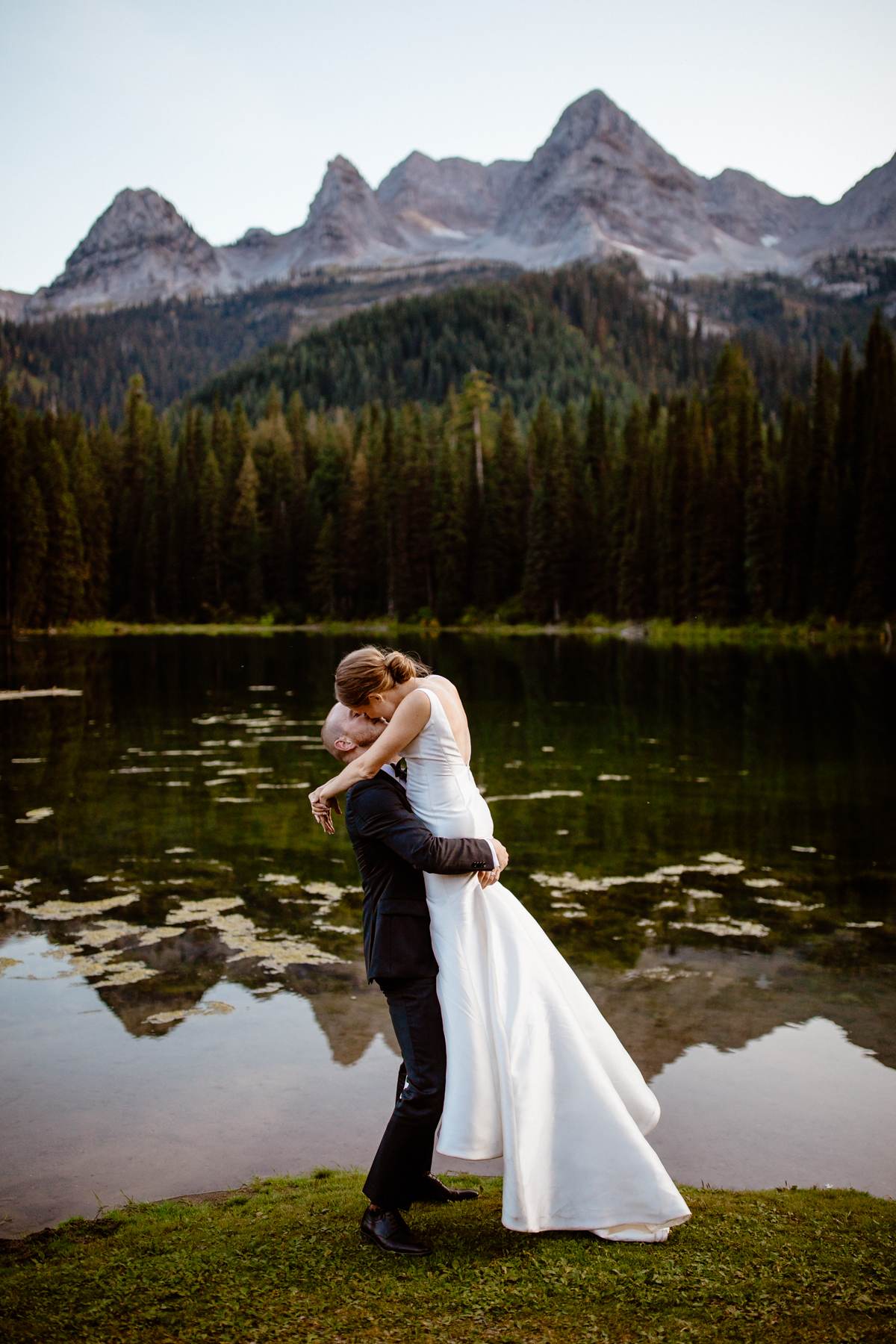 Fernie Wedding Photographers at Island Lake Lodge - Image 43
