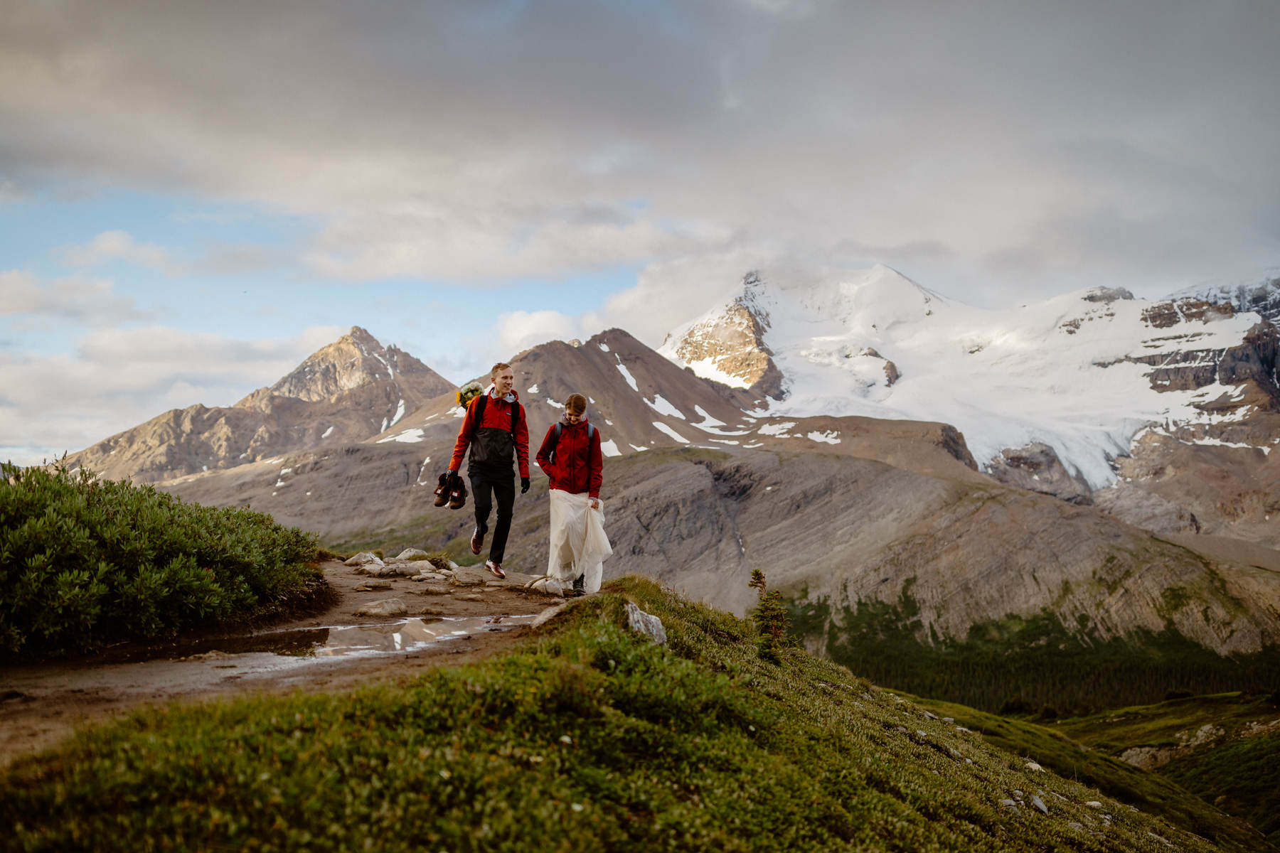 Hiking Elopement Photographers in Banff National Park - Photo 29
