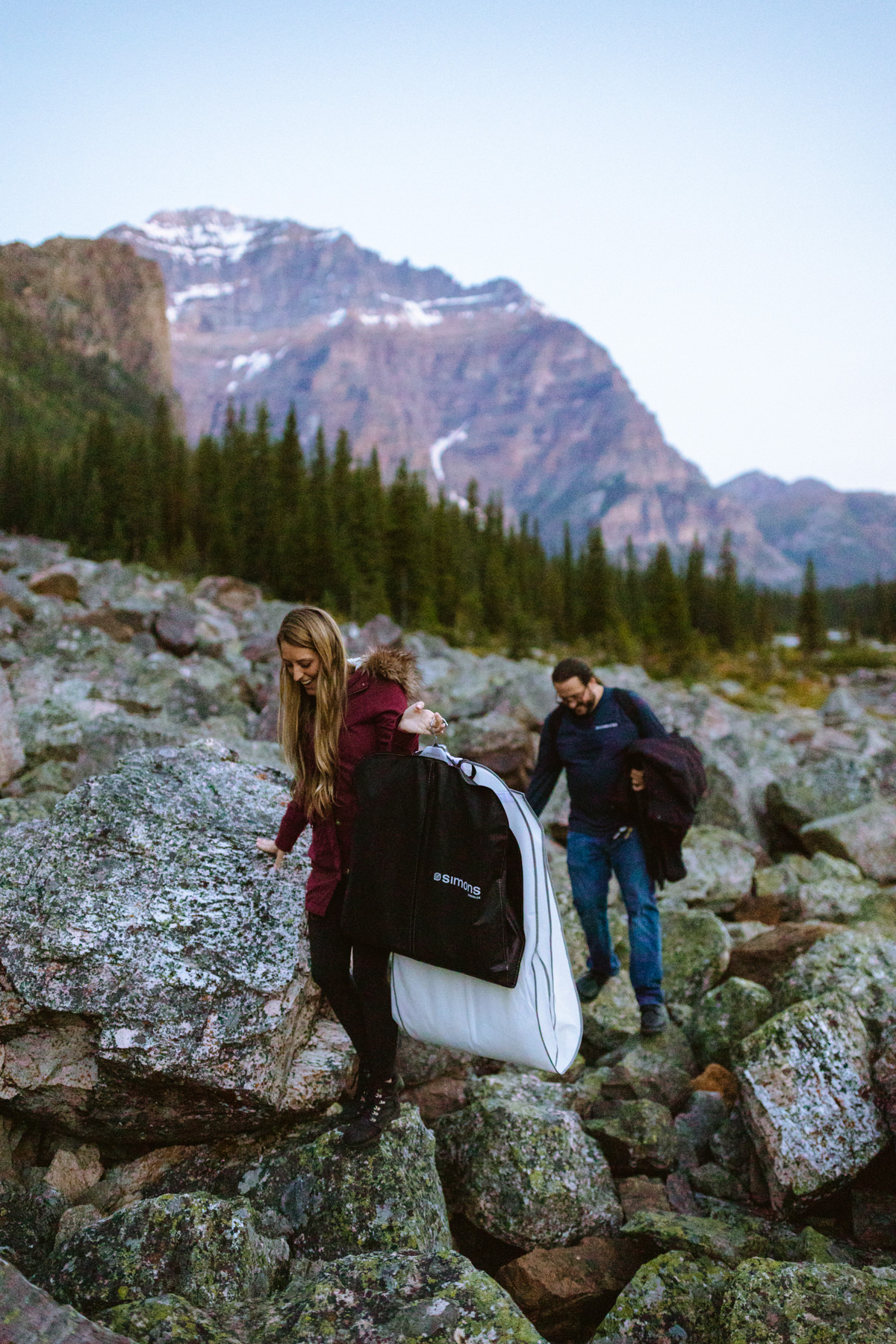 Lake Minnewanka wedding - Photo 3