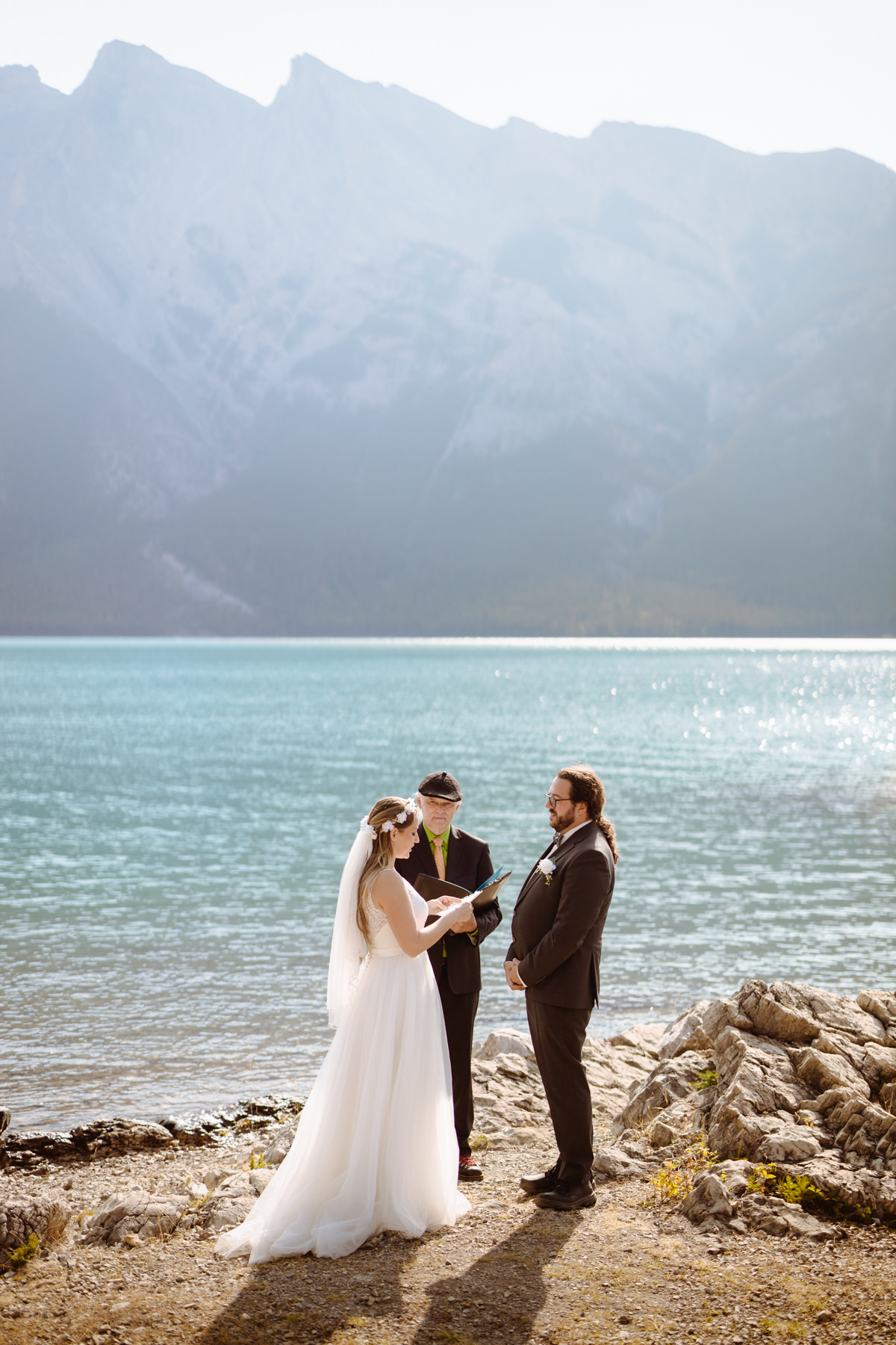 Lake Minnewanka wedding - Photo 38