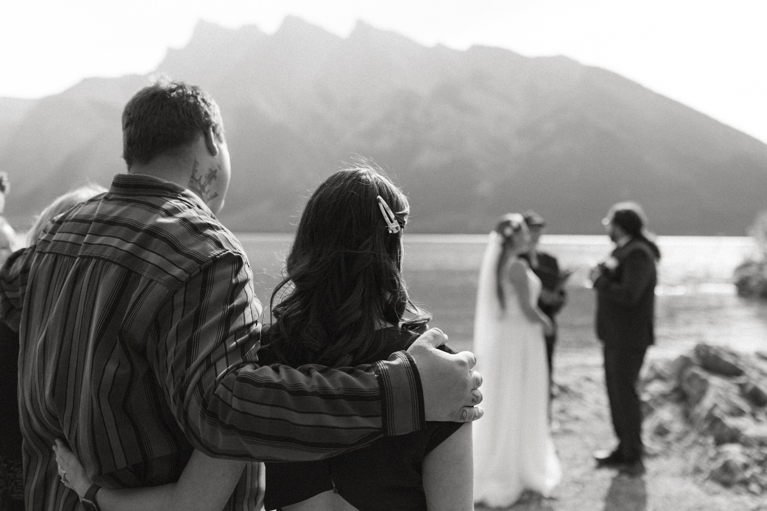 Lake Minnewanka wedding - Photo 40