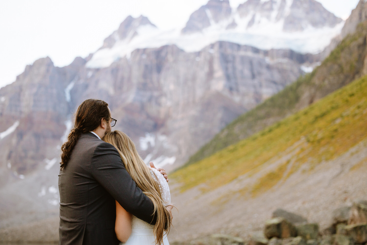 Lake Minnewanka wedding - Photo 8