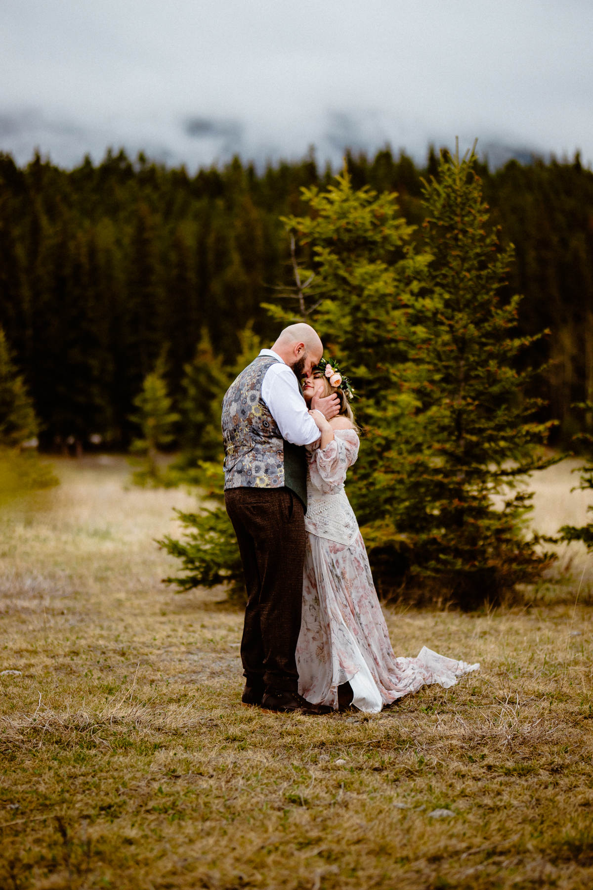 Stormy and Rainy Banff Wedding Photography - Photo 45