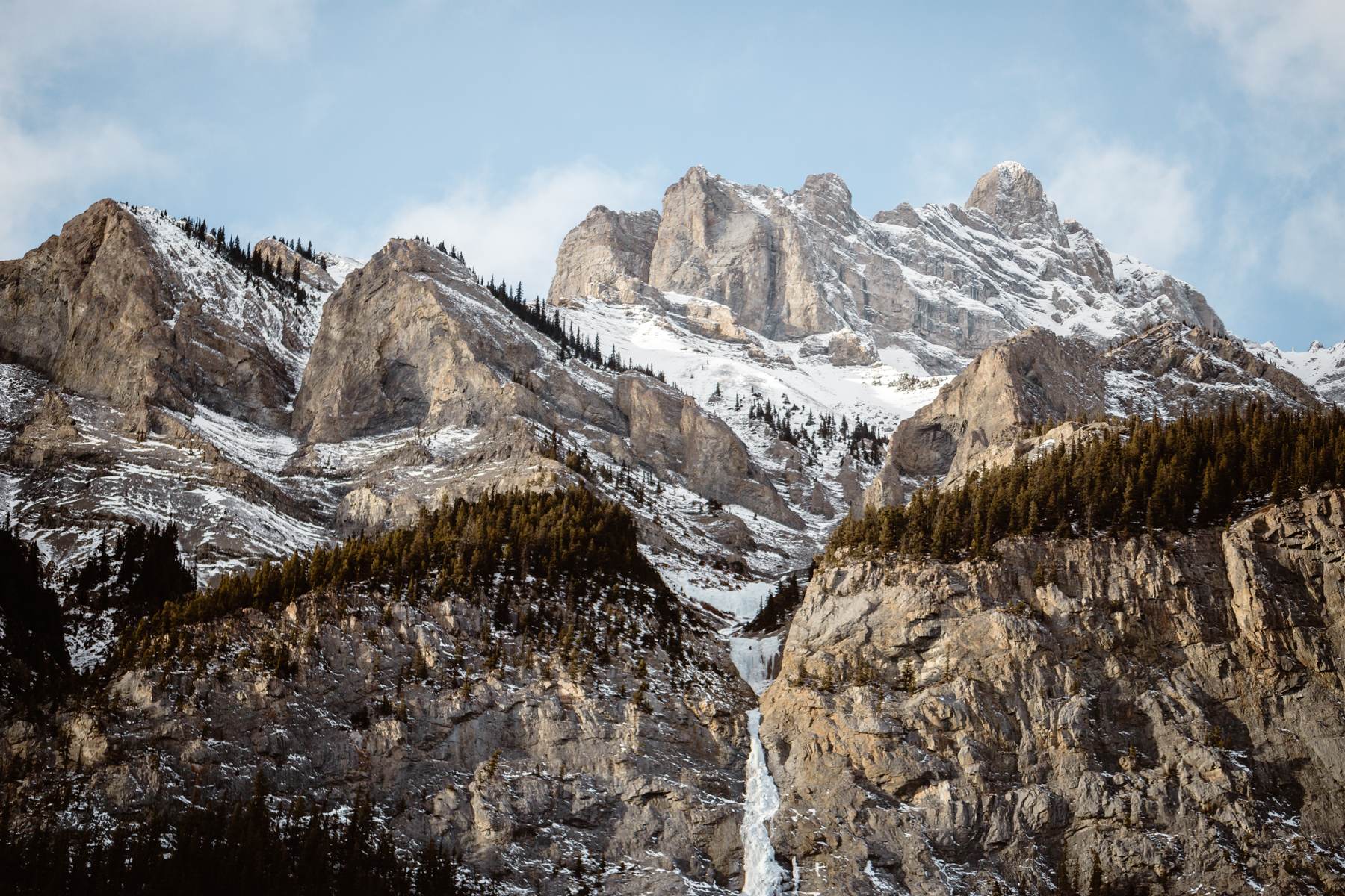 Winter Wedding in Canmore Photography - Image 19
