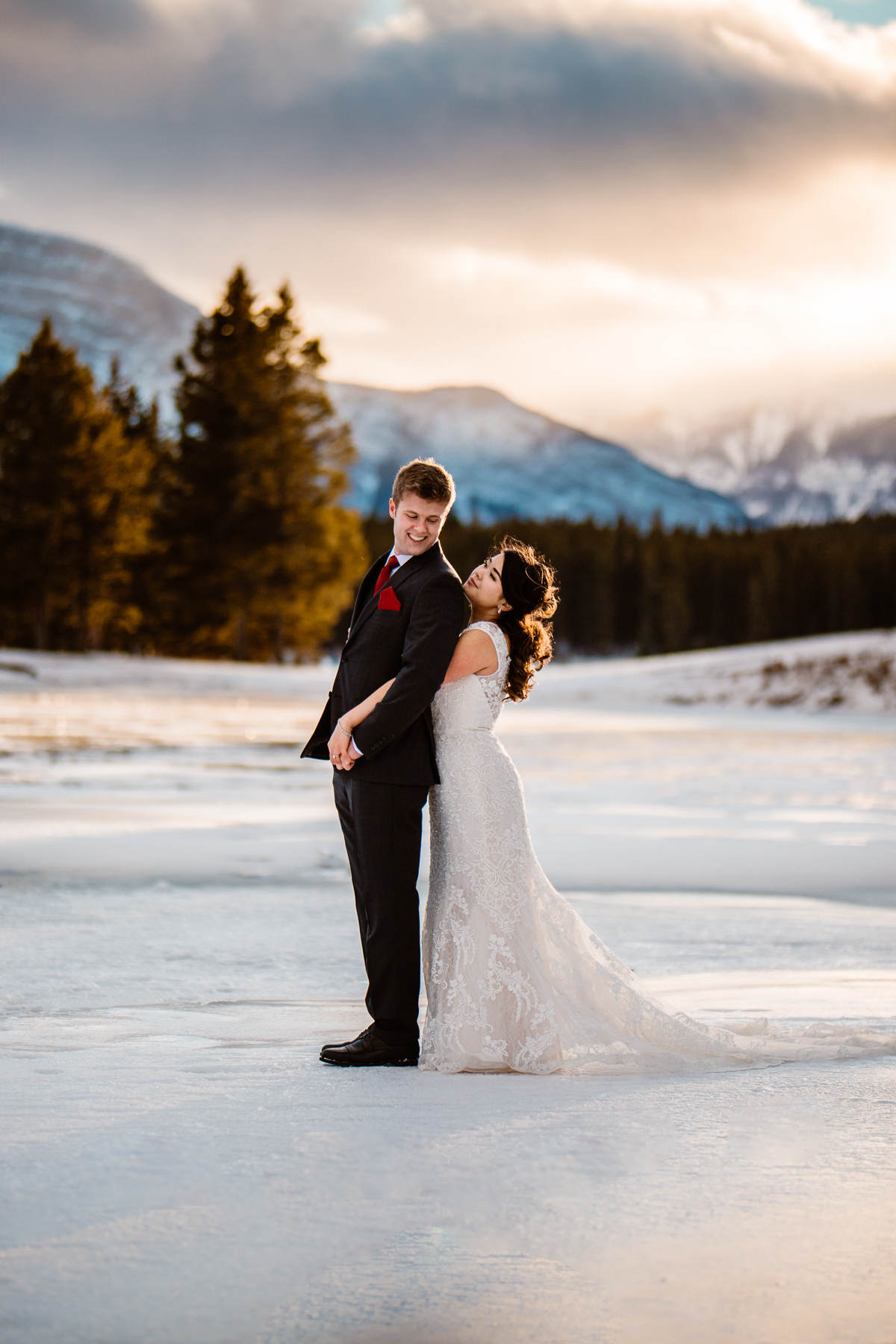 Winter Wedding in Canmore Photography - Image 22